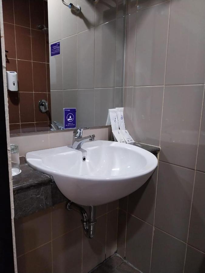 Daima Suites Margonda Depok Bagian luar foto