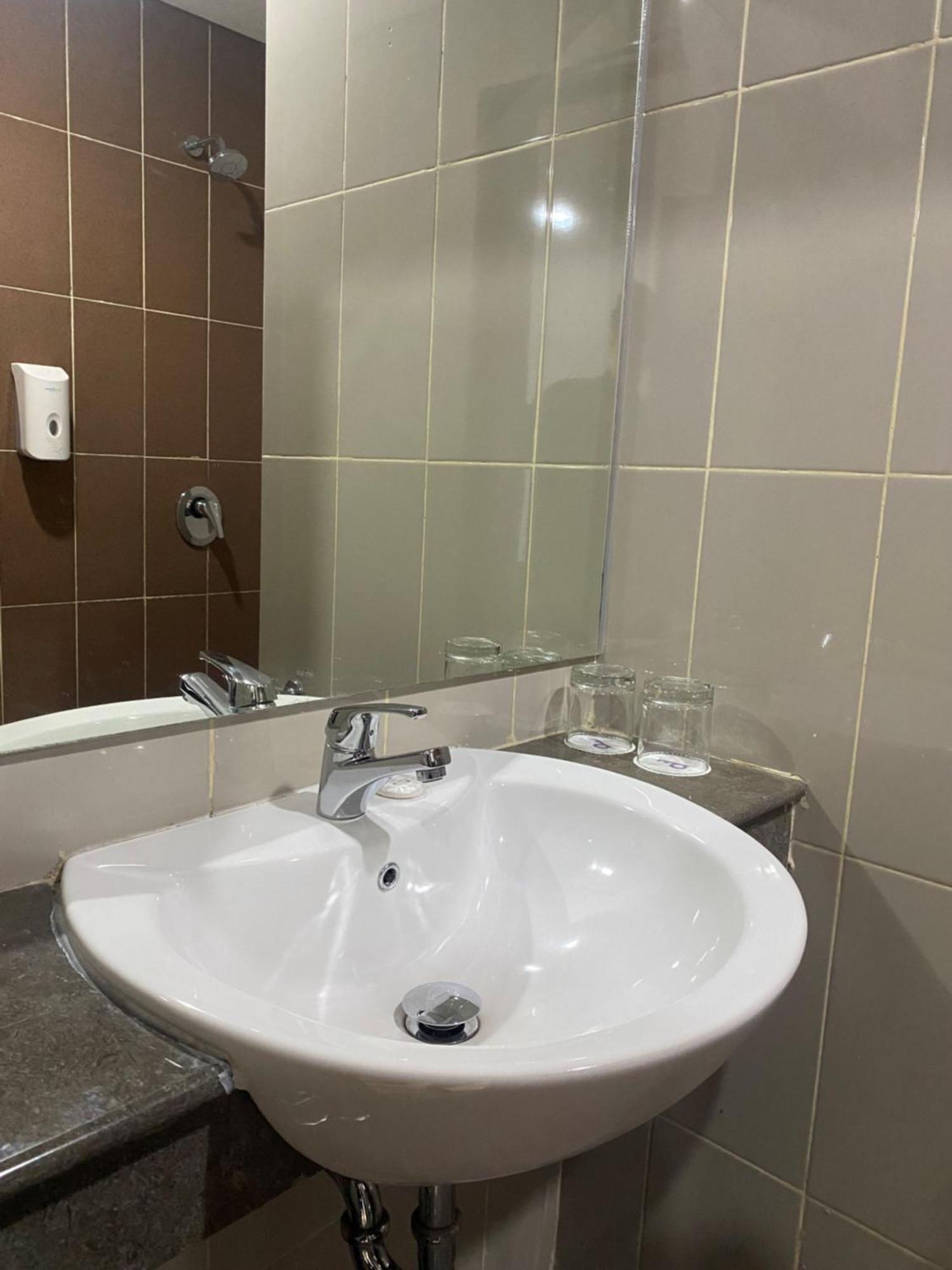 Daima Suites Margonda Depok Bagian luar foto